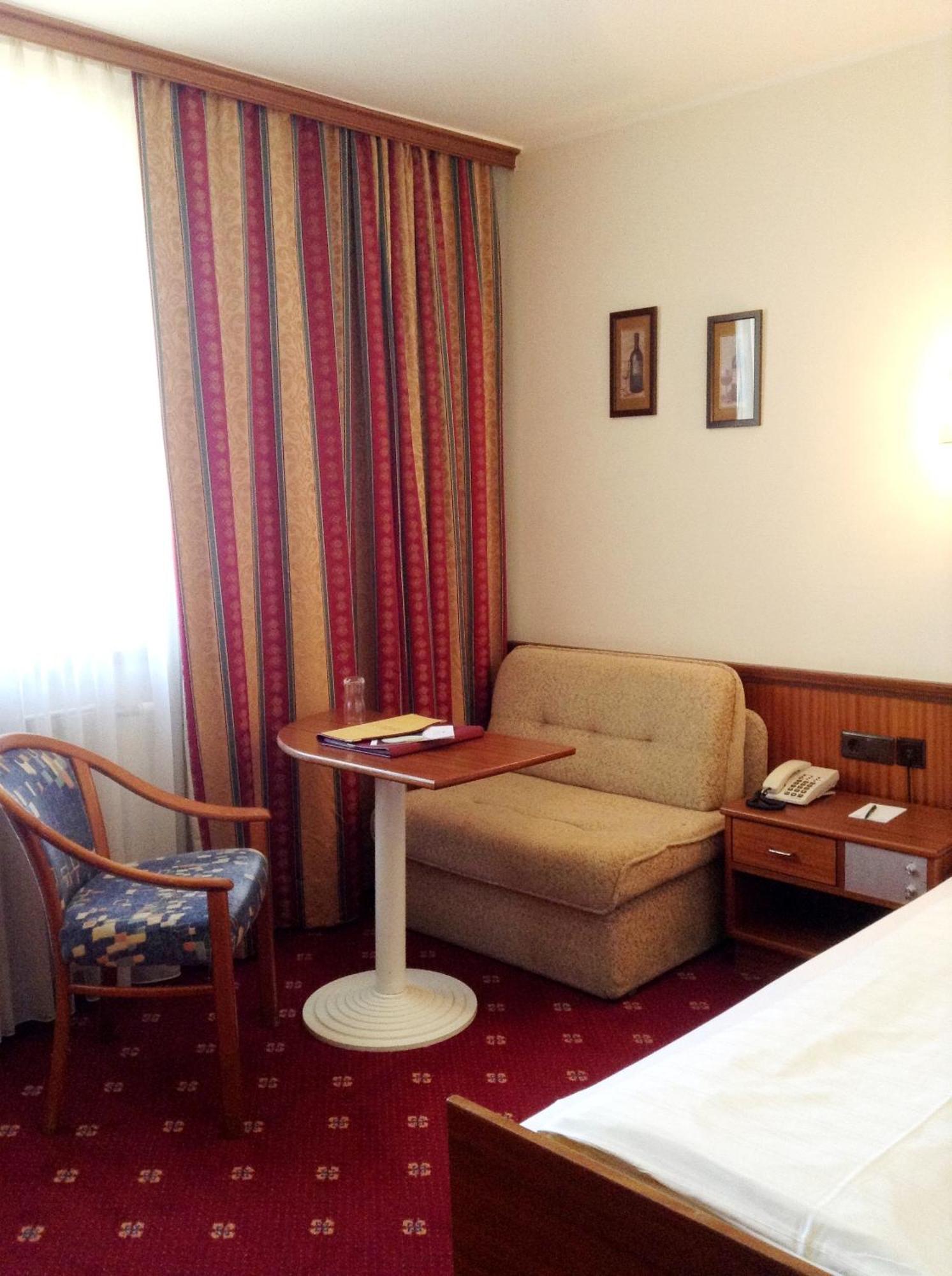 Parkhotel Bad Schallerbach Cameră foto